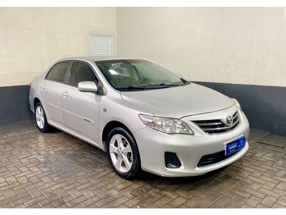 TOYOTA COROLLA 1.8 GLI 16V FLEX 4P AUTOMÁTICO TOYOTA COROLLA 1.8 GLI 16V FLEX 4P AUTOMÁTICO
